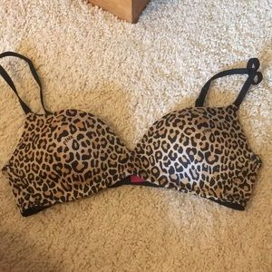 PINK Victoria’s Secret Push Up Cheetah Bra 32B